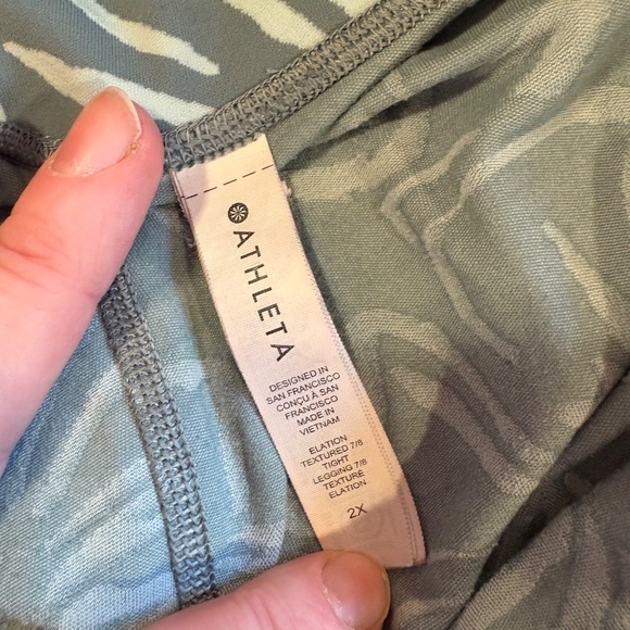 Athleta 2x Leggings - Picture 3 of 5